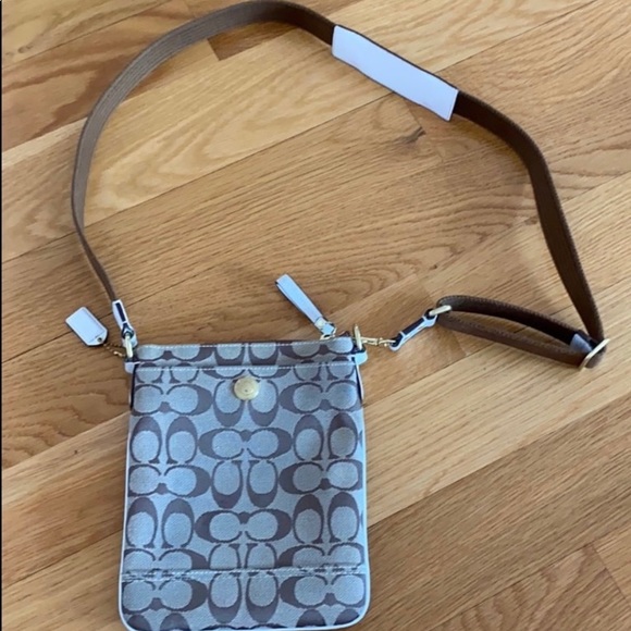 Coach Handbags - Coach Crossbody Bag
